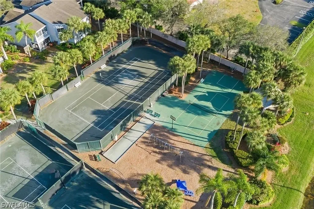 2608 Sailors Way Naples FL 34109