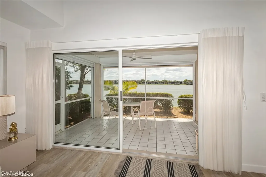 2608 Sailors Way Naples FL 34109