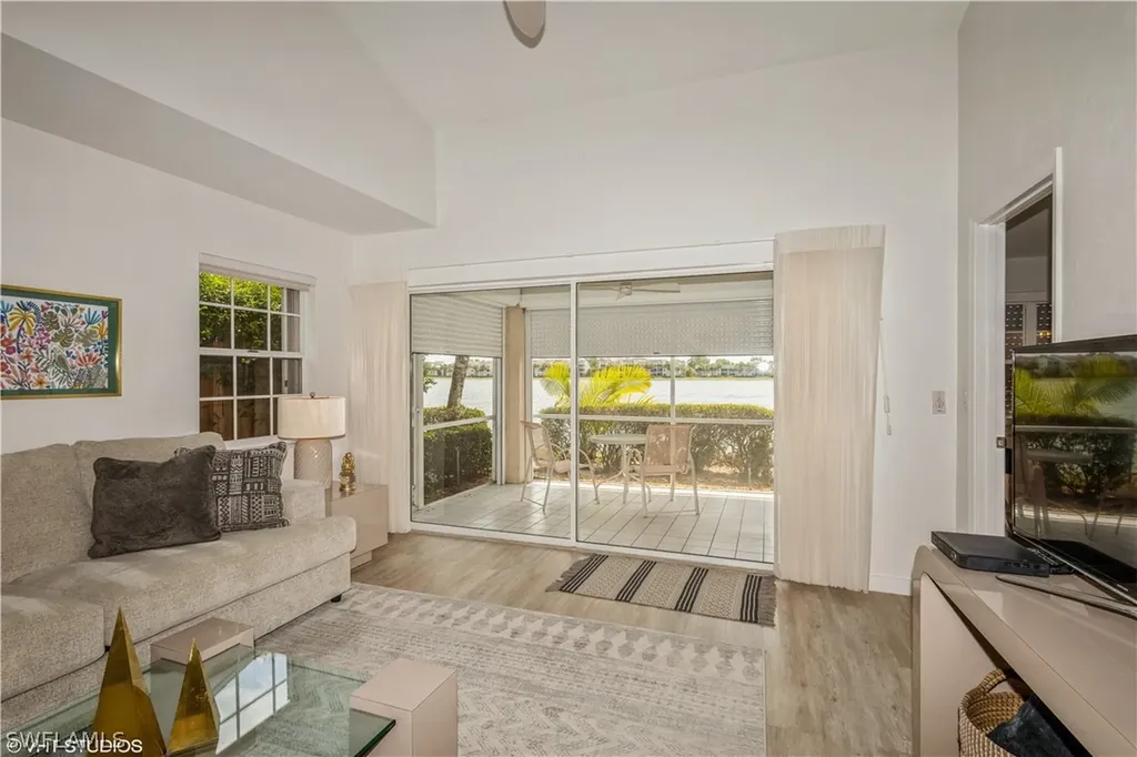 2608 Sailors Way Naples FL 34109