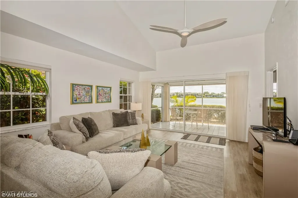 2608 Sailors Way Naples FL 34109