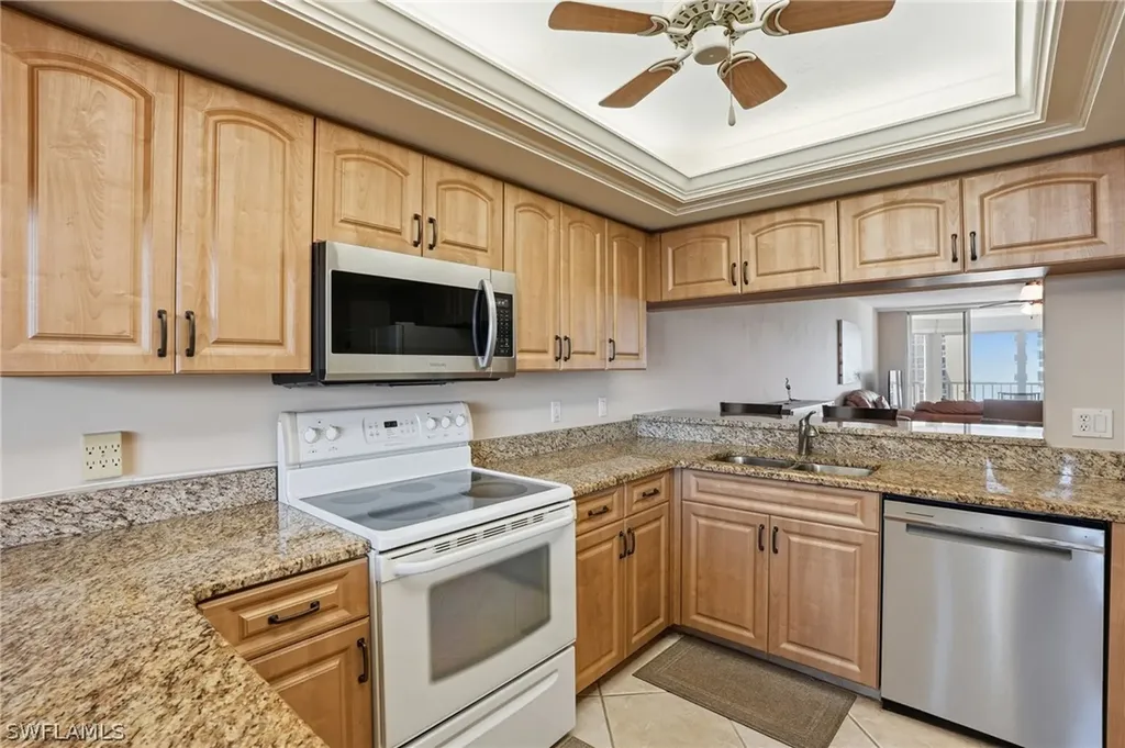 11118 Gulf Shore Drive Naples FL 34108