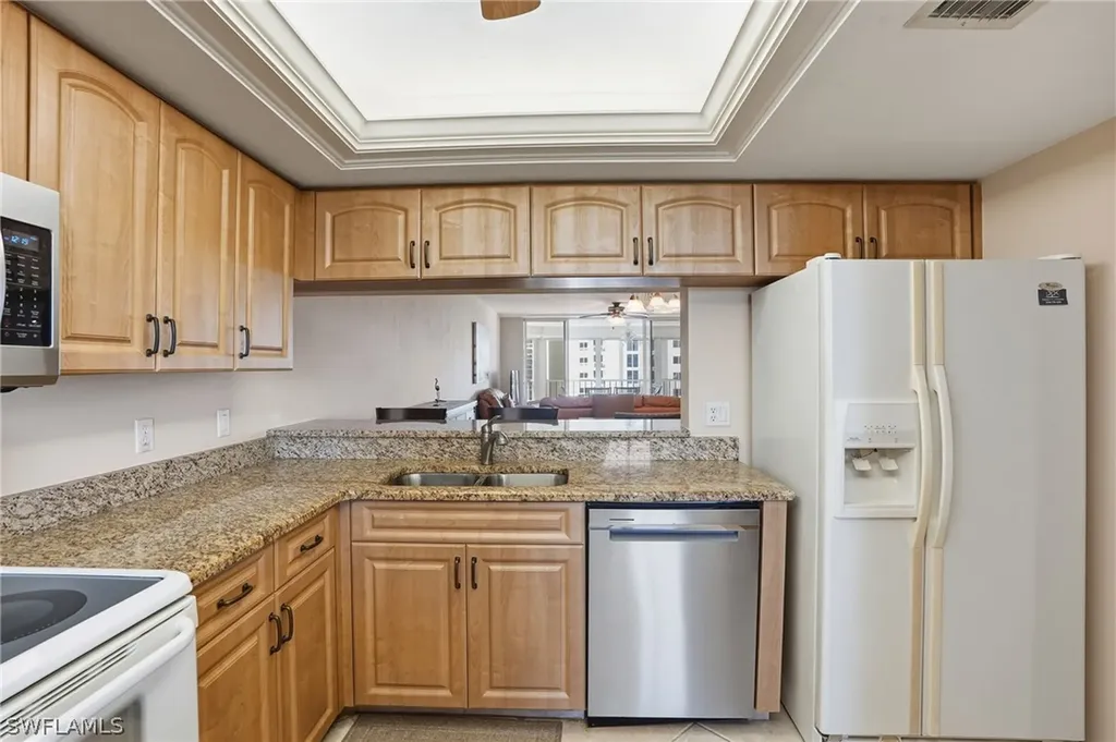 11118 Gulf Shore Drive Naples FL 34108