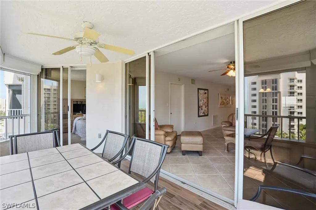 11118 Gulf Shore Drive Naples FL 34108