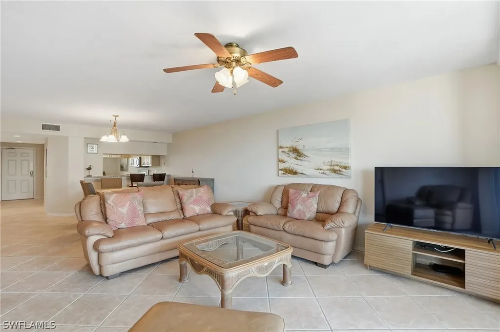 11118 Gulf Shore Drive Naples FL 34108