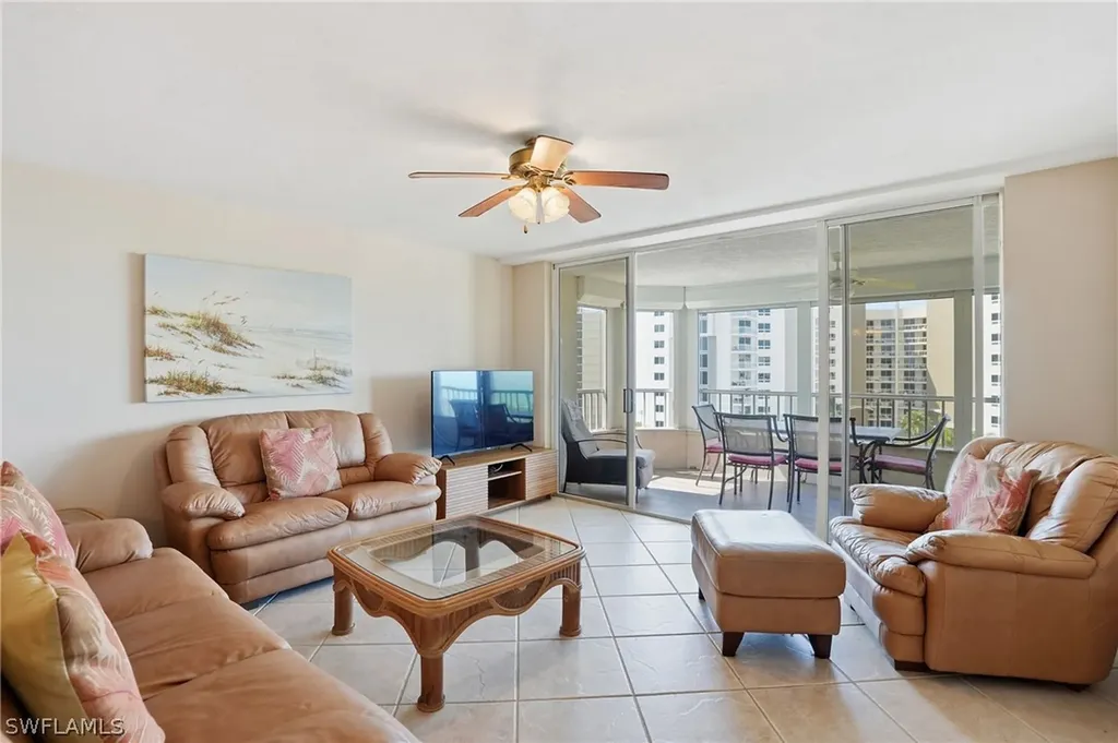 11118 Gulf Shore Drive Naples FL 34108