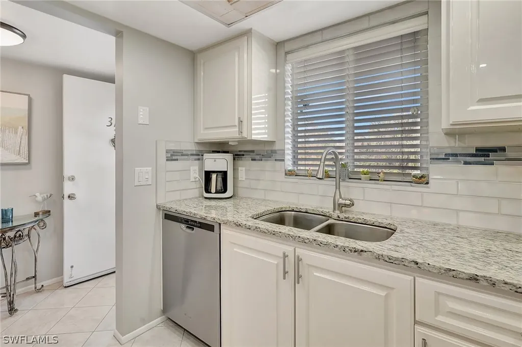 5515 Rattlesnake Hammock Road Naples FL 34113