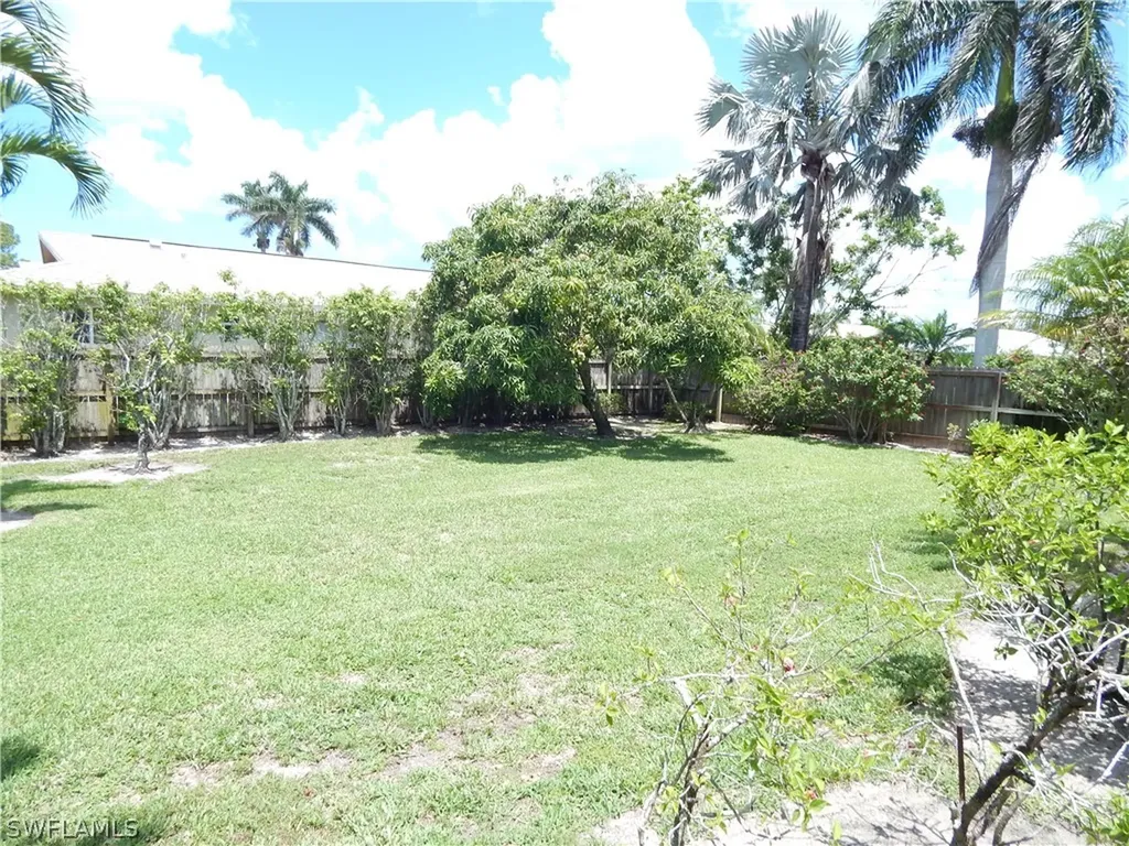770 105th Avenue N Naples FL 34108