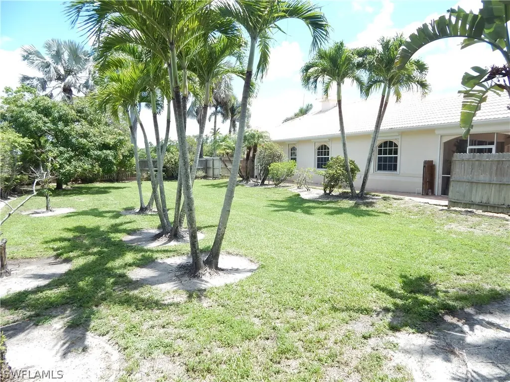 770 105th Avenue N Naples FL 34108