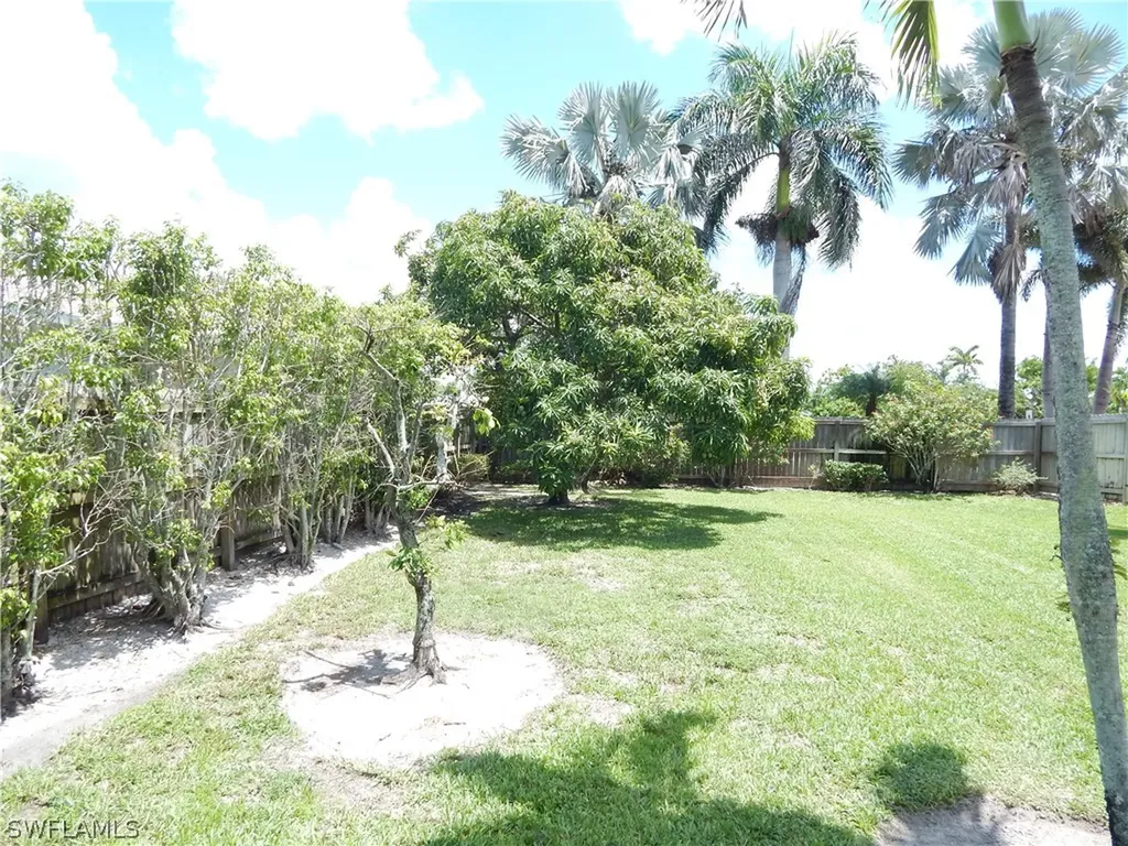 770 105th Avenue N Naples FL 34108