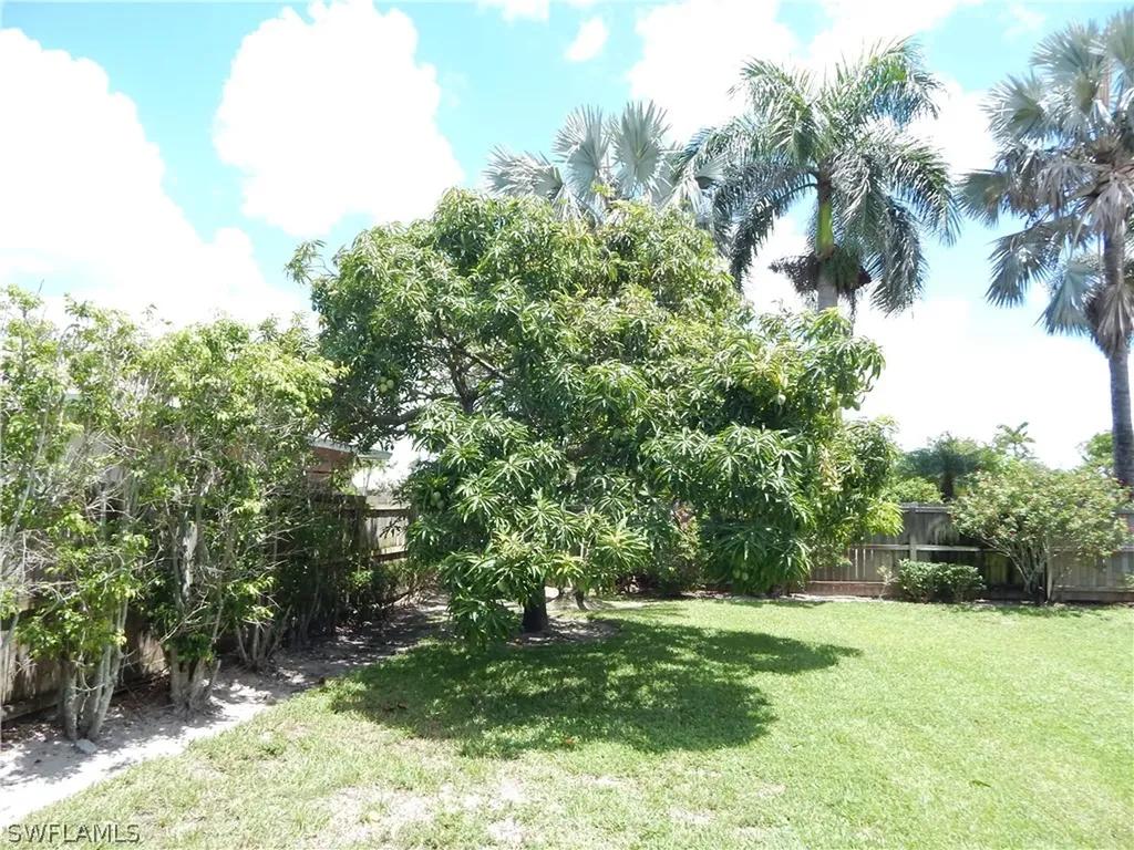 770 105th Avenue N Naples FL 34108