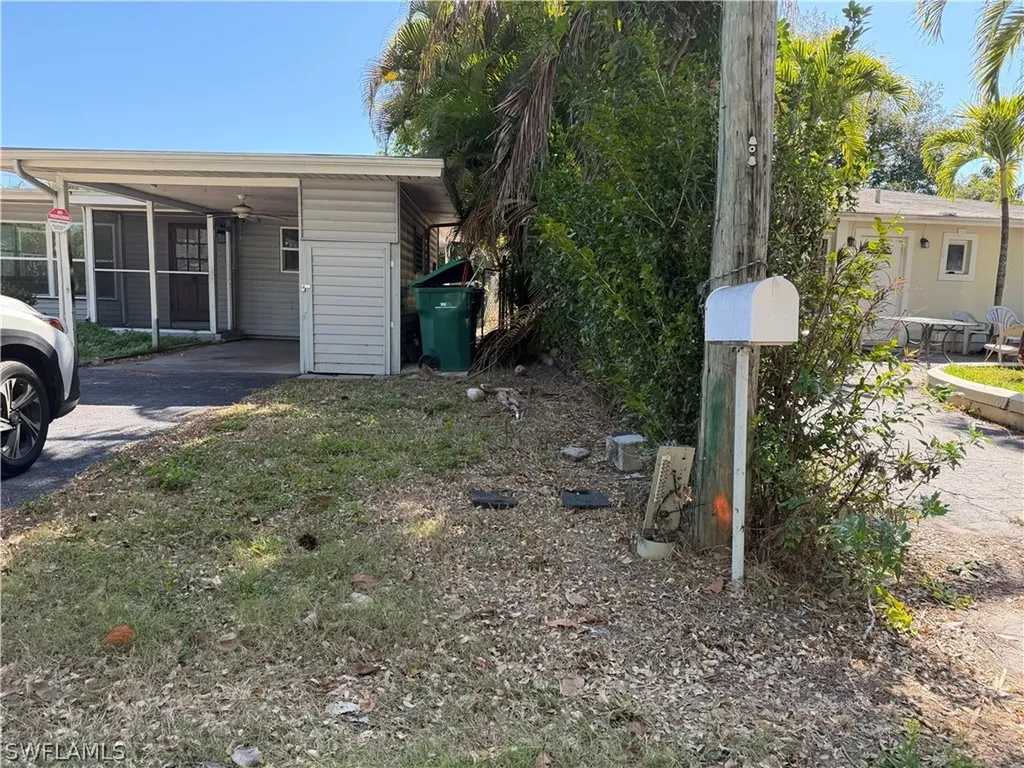 2632 Weeks Avenue Naples FL 34112