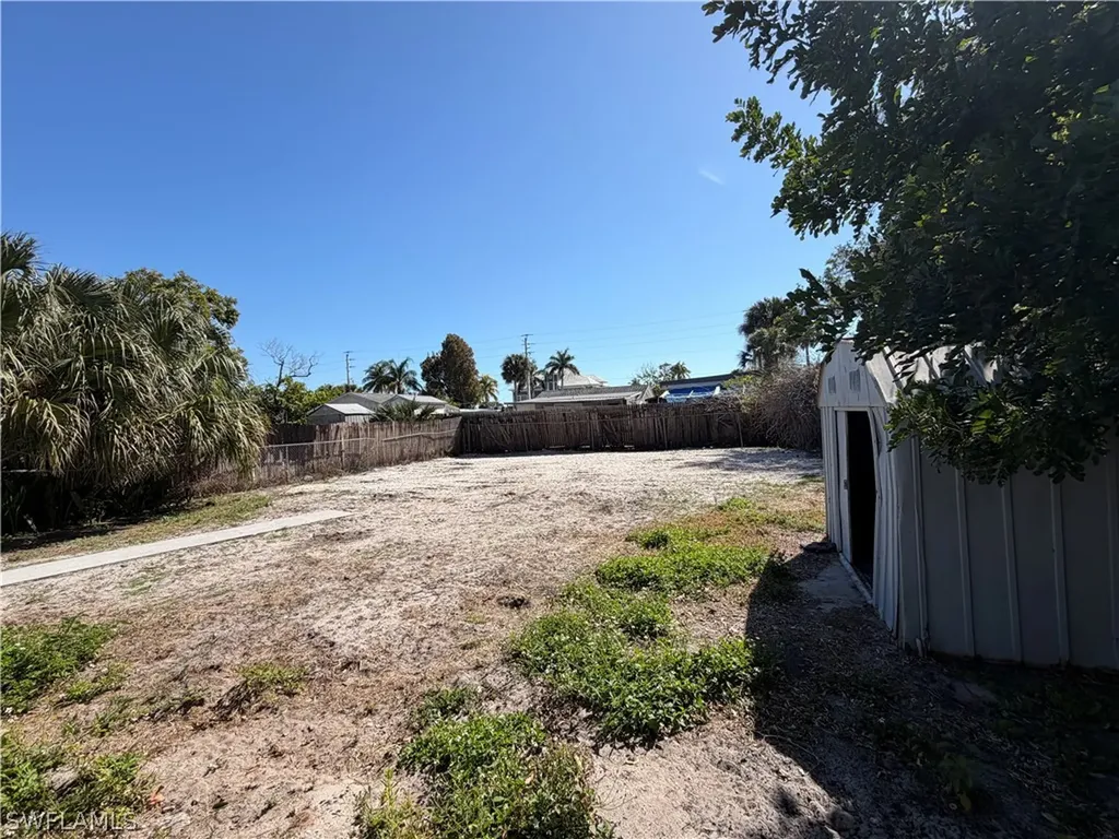 2632 Weeks Avenue Naples FL 34112