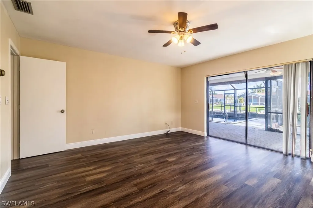 2523 SE 24th Place Cape Coral FL 33904
