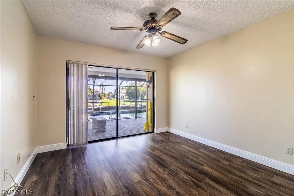 2523 SE 24th Place Cape Coral FL 33904