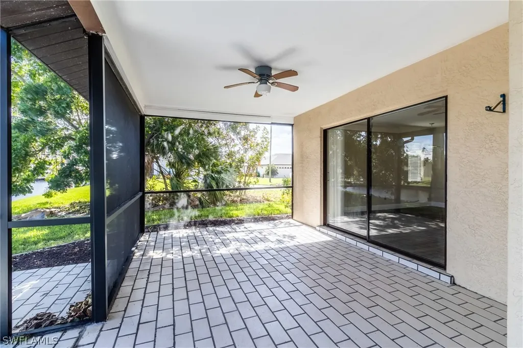 2523 SE 24th Place Cape Coral FL 33904