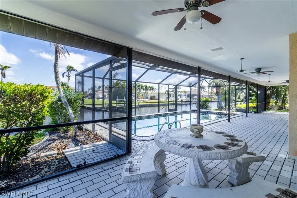 2523 SE 24th Place Cape Coral FL 33904