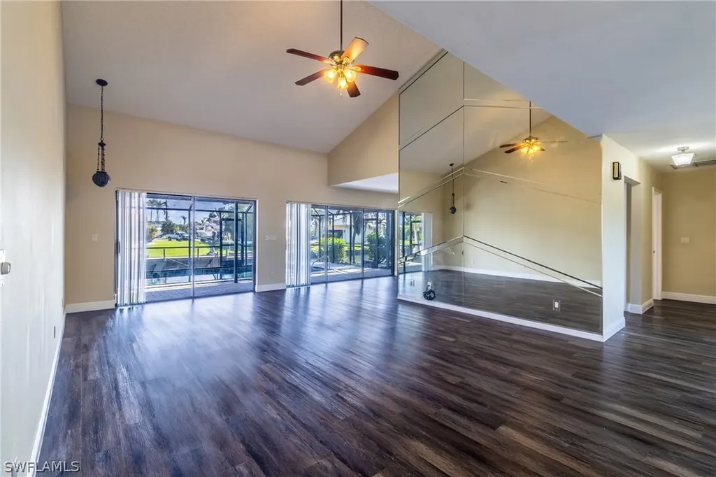 2523 SE 24th Place Cape Coral FL 33904