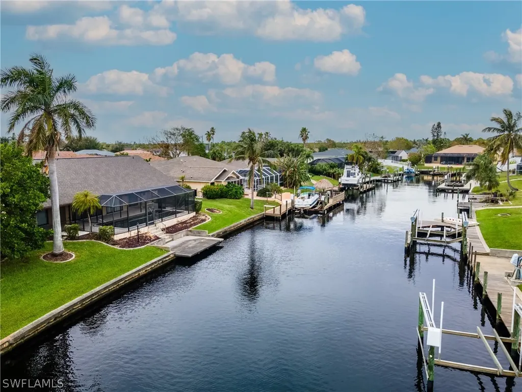 2523 SE 24th Place Cape Coral FL 33904
