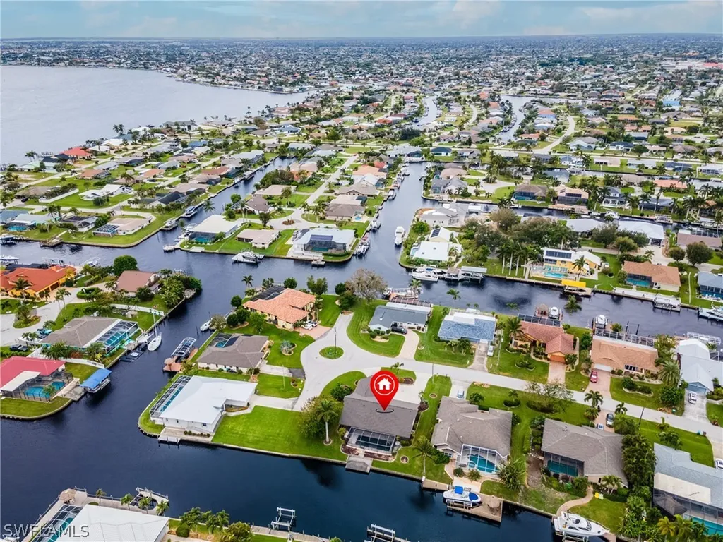 2523 SE 24th Place Cape Coral FL 33904