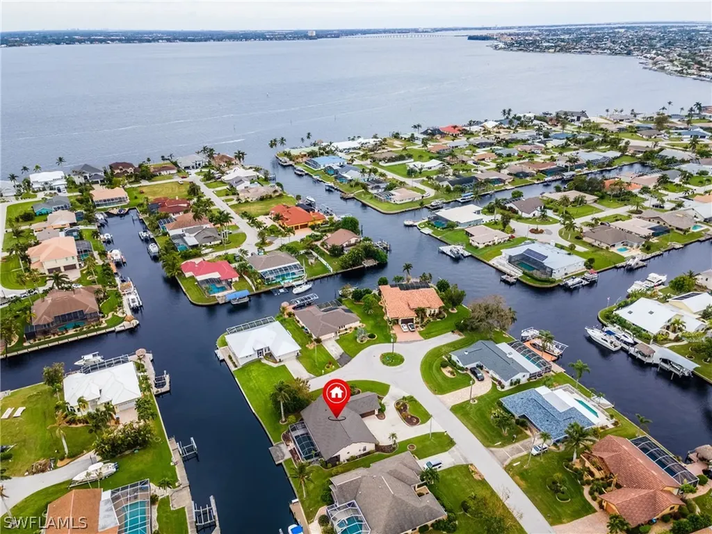 2523 SE 24th Place Cape Coral FL 33904