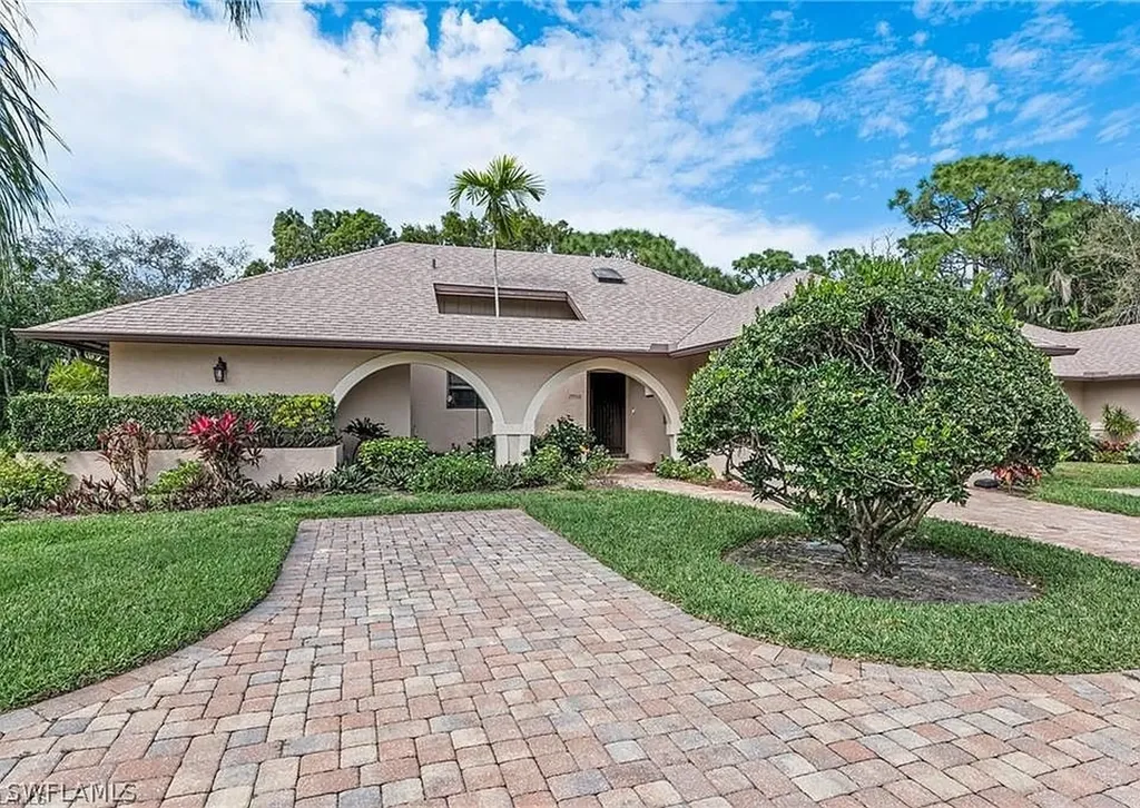 15500 Cedarwood Lane Naples FL 34110