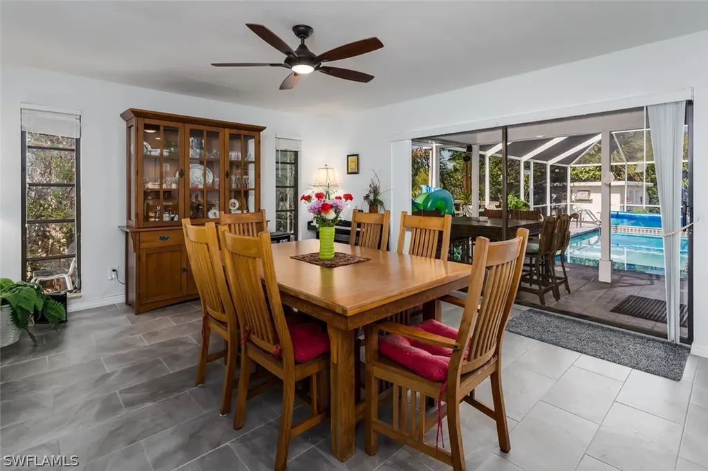 661 E Valley Drive Bonita Springs FL 34134