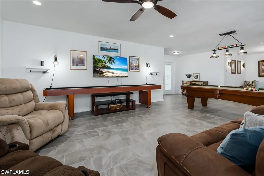 661 E Valley Drive Bonita Springs FL 34134