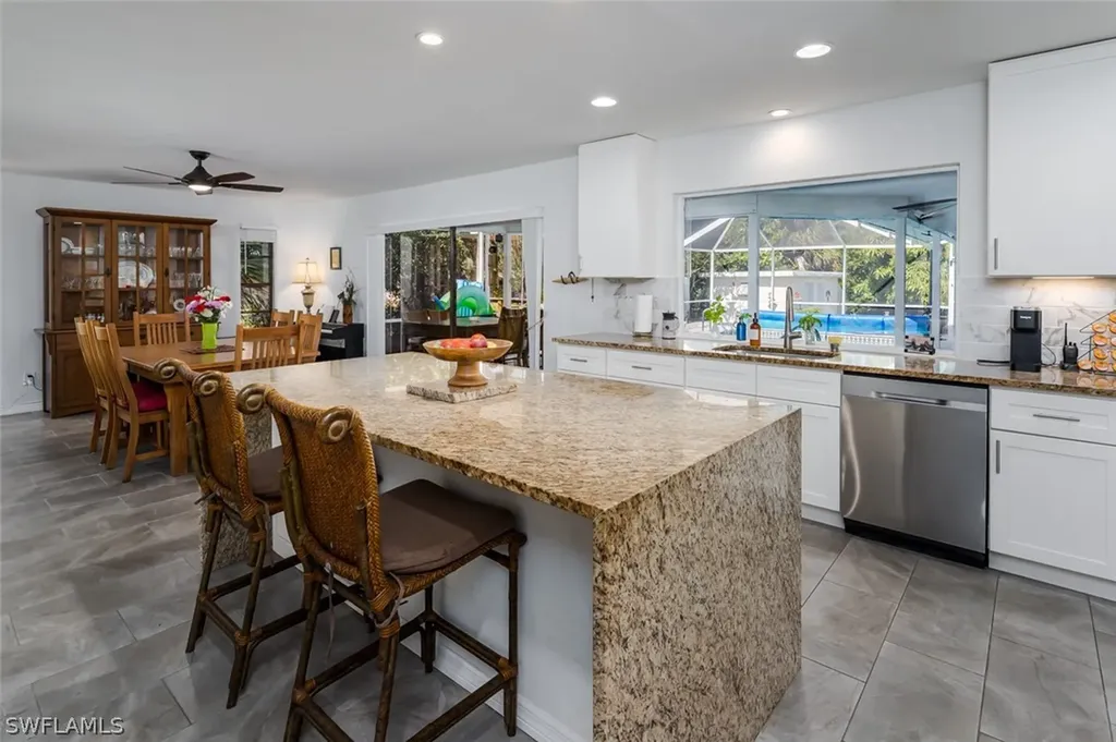 661 E Valley Drive Bonita Springs FL 34134