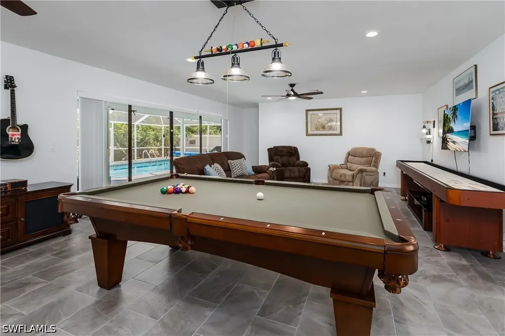 661 E Valley Drive Bonita Springs FL 34134