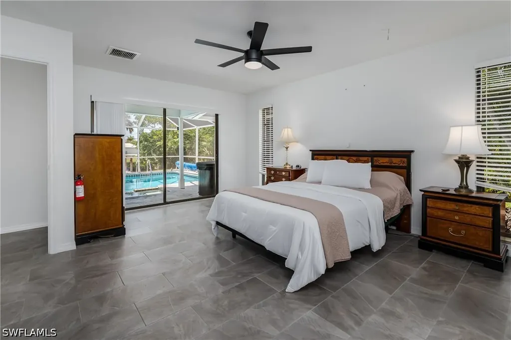 661 E Valley Drive Bonita Springs FL 34134
