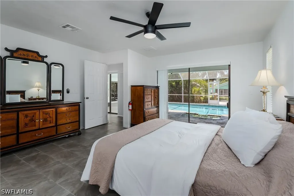 661 E Valley Drive Bonita Springs FL 34134