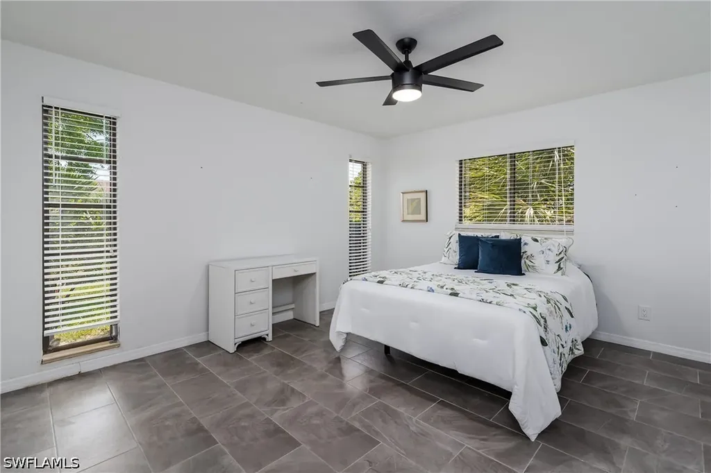 661 E Valley Drive Bonita Springs FL 34134