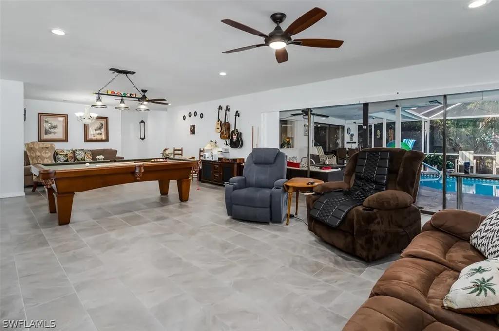 661 E Valley Drive Bonita Springs FL 34134