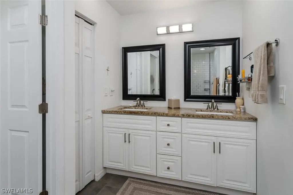 661 E Valley Drive Bonita Springs FL 34134