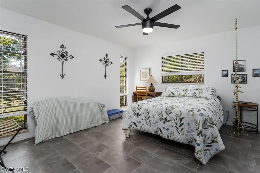 661 E Valley Drive Bonita Springs FL 34134