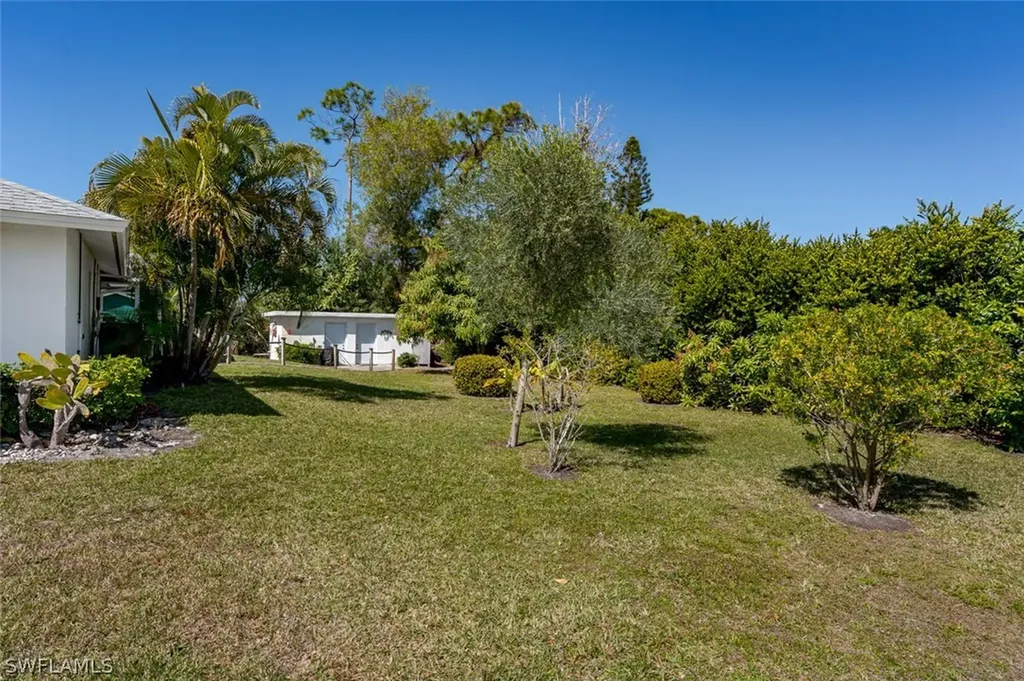 661 E Valley Drive Bonita Springs FL 34134