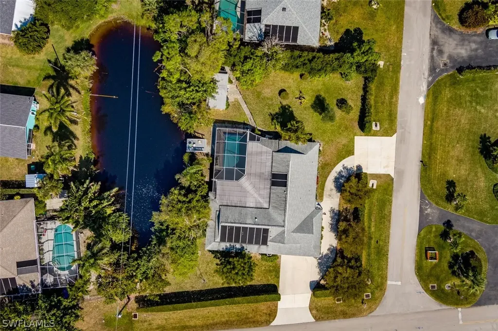 661 E Valley Drive Bonita Springs FL 34134