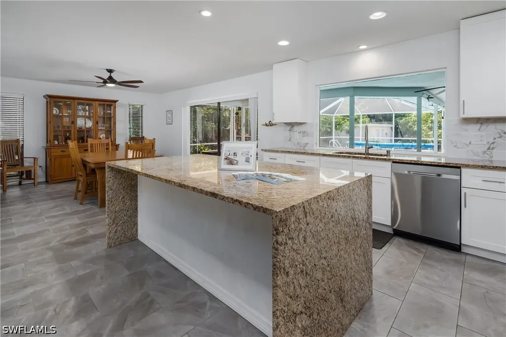 661 E Valley Drive Bonita Springs FL 34134