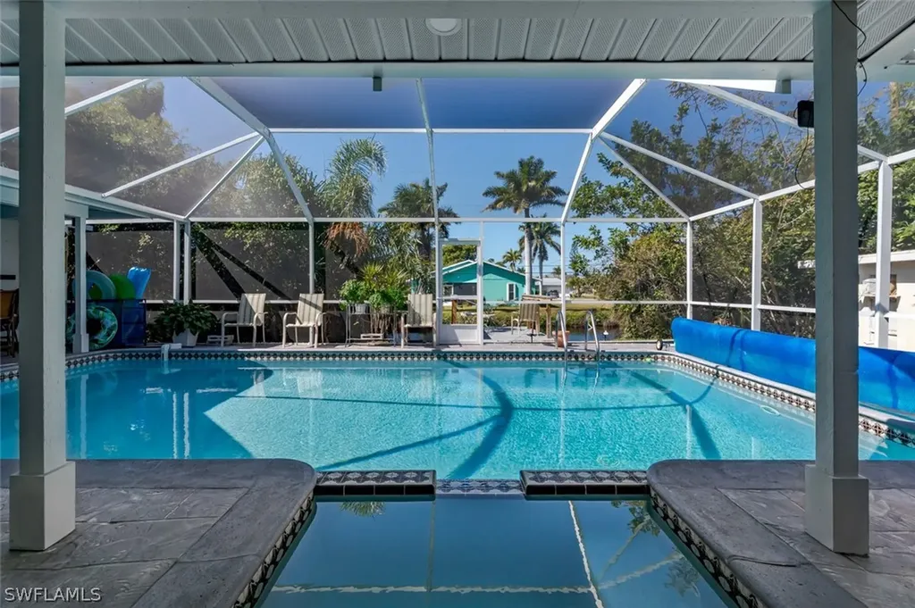 661 E Valley Drive Bonita Springs FL 34134