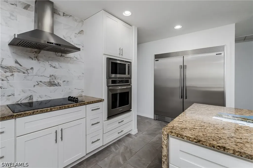 661 E Valley Drive Bonita Springs FL 34134