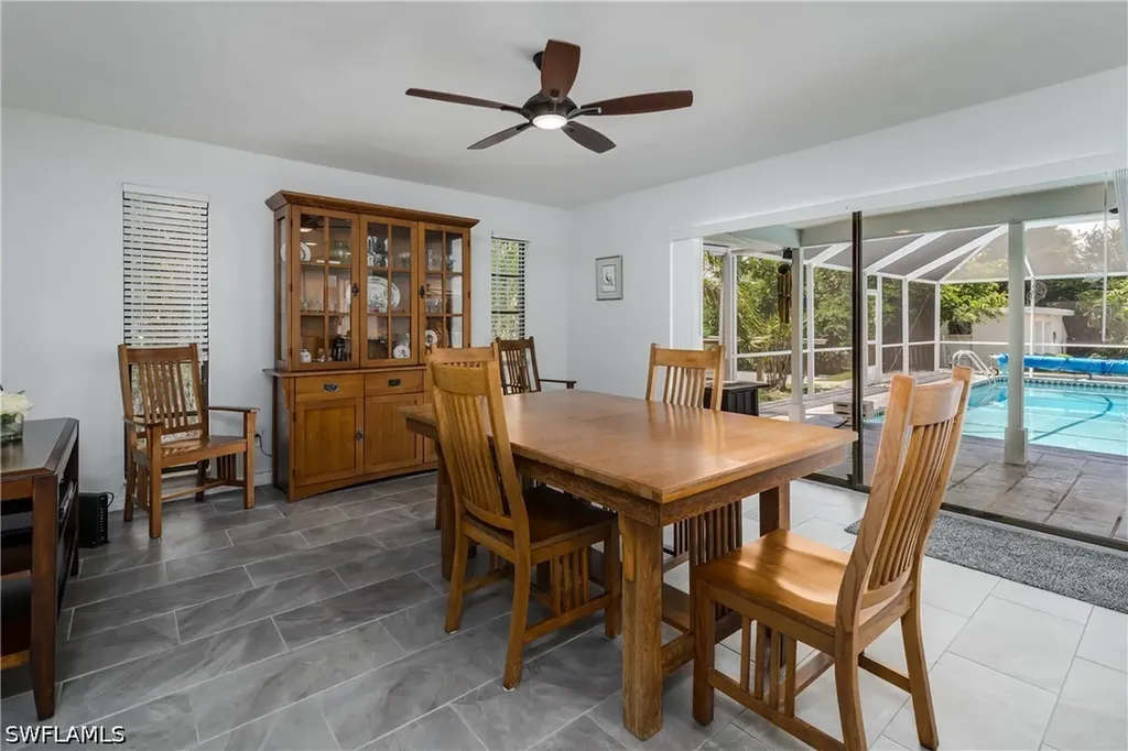 661 E Valley Drive Bonita Springs FL 34134
