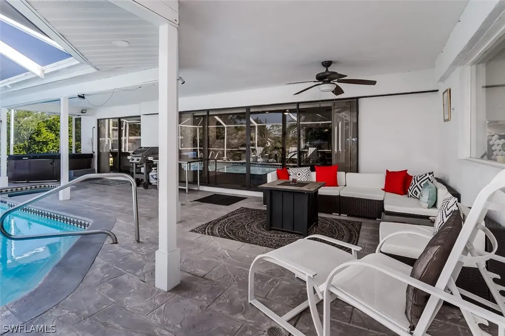 661 E Valley Drive Bonita Springs FL 34134