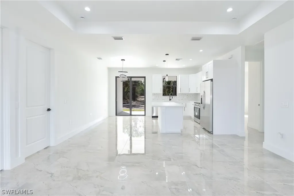 4188 18th Avenue NE Naples FL 34120