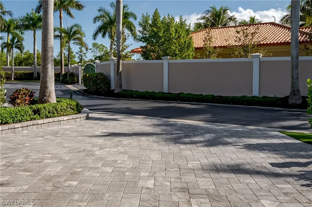 13319 Snook Circle Naples FL 34114