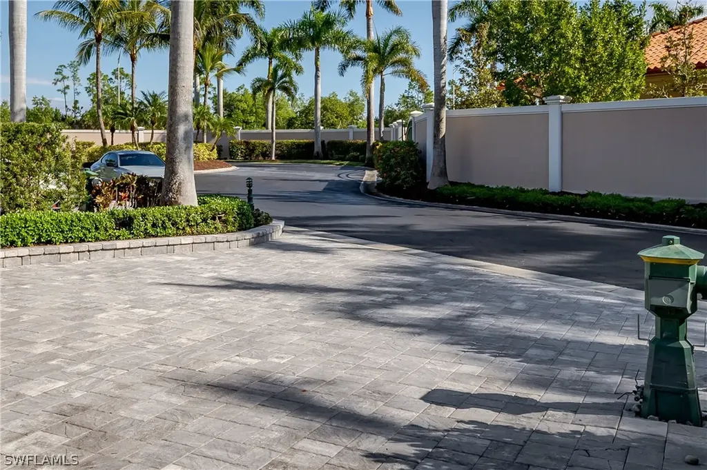 13319 Snook Circle Naples FL 34114