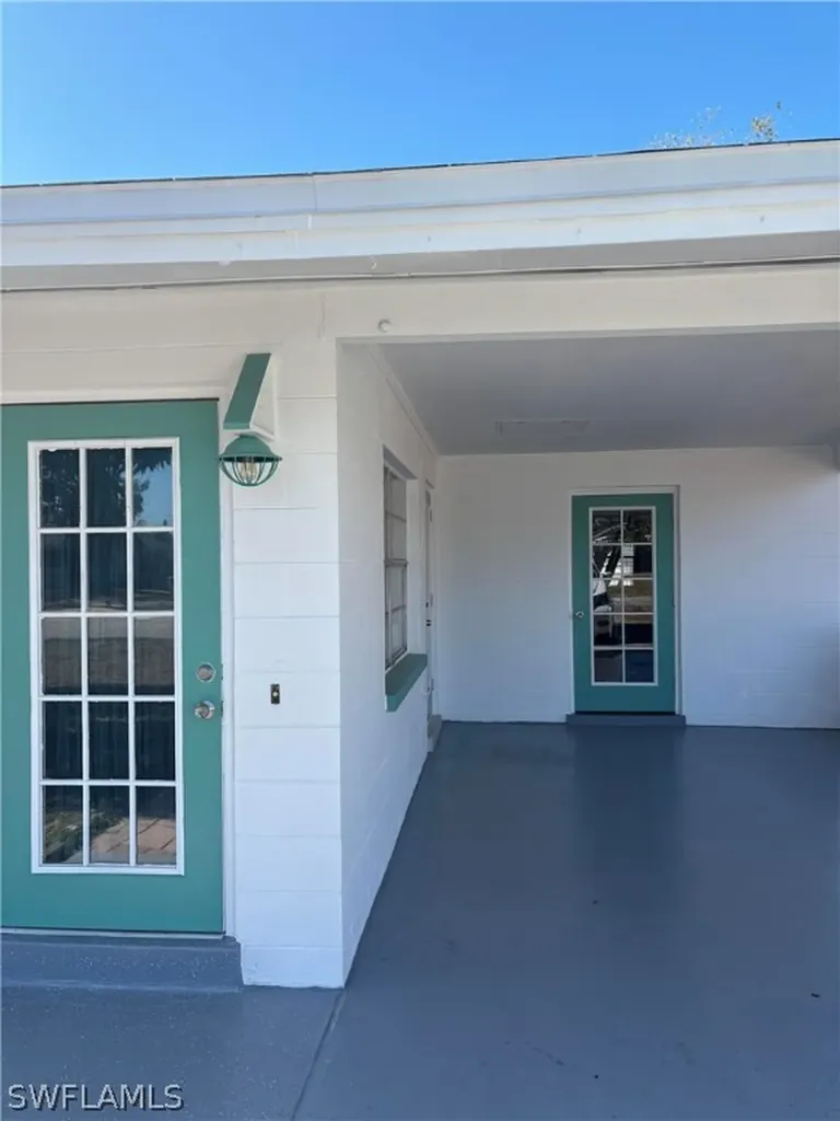 18566 Dogwood Road Fort Myers FL 33967