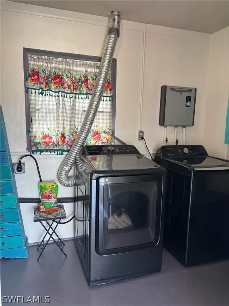 18566 Dogwood Road Fort Myers FL 33967
