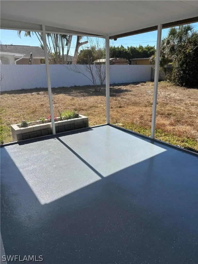 18566 Dogwood Road Fort Myers FL 33967