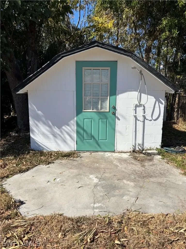 18566 Dogwood Road Fort Myers FL 33967