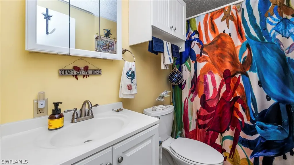 121 Grassy Key Lane Naples FL 34114